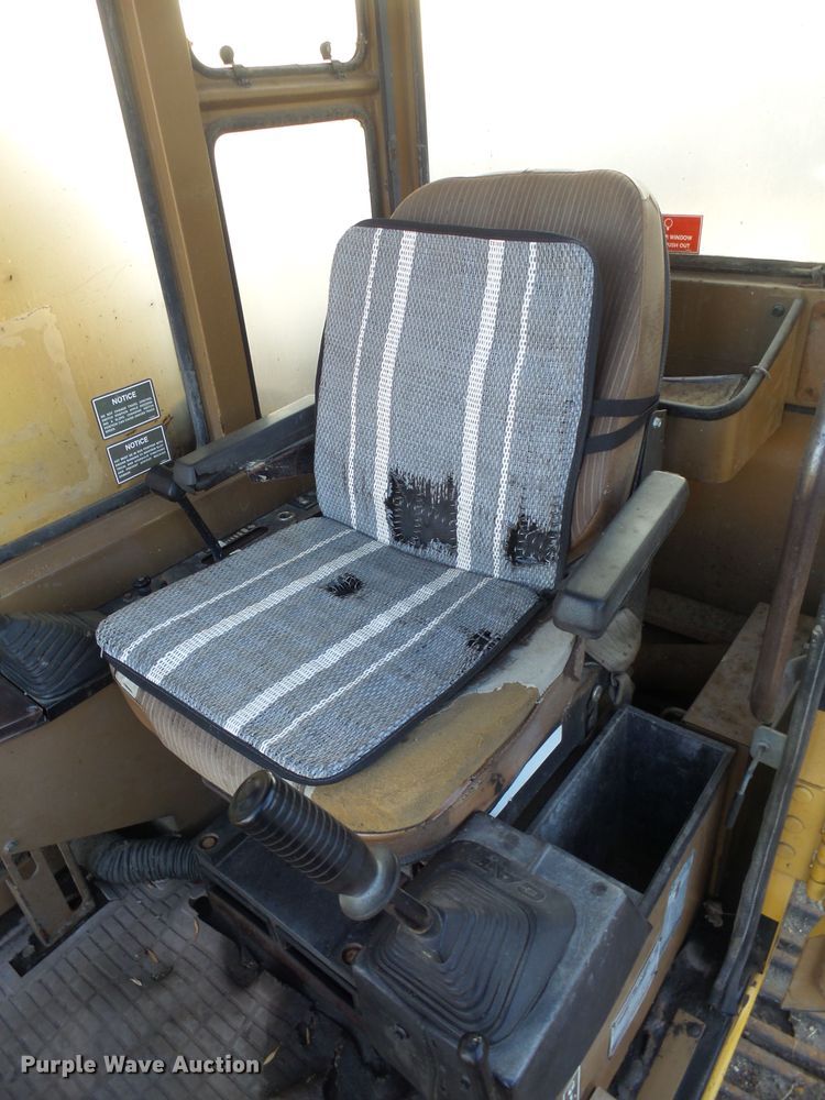 image for item DX9239 1989 Caterpillar EL200B  excavator