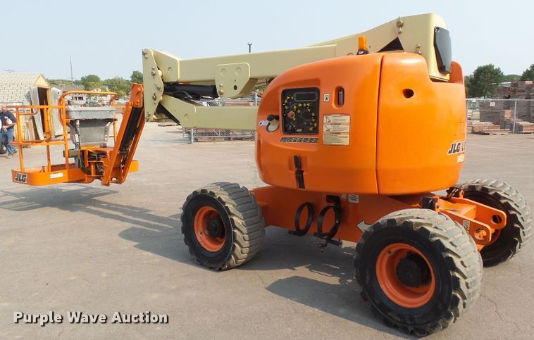 image for item DX9242 2000 JLG 450AJ  boom lift