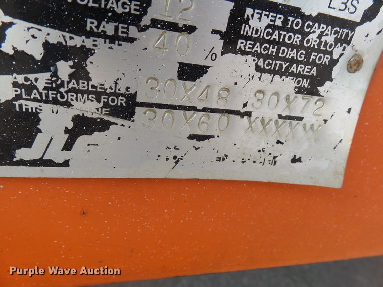 image for item DX9242 2000 JLG 450AJ  boom lift