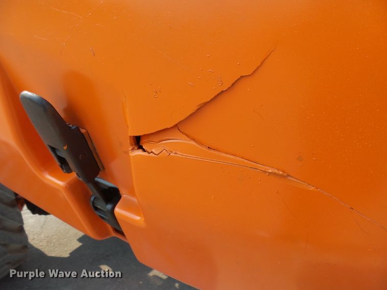 image for item DX9242 2000 JLG 450AJ  boom lift