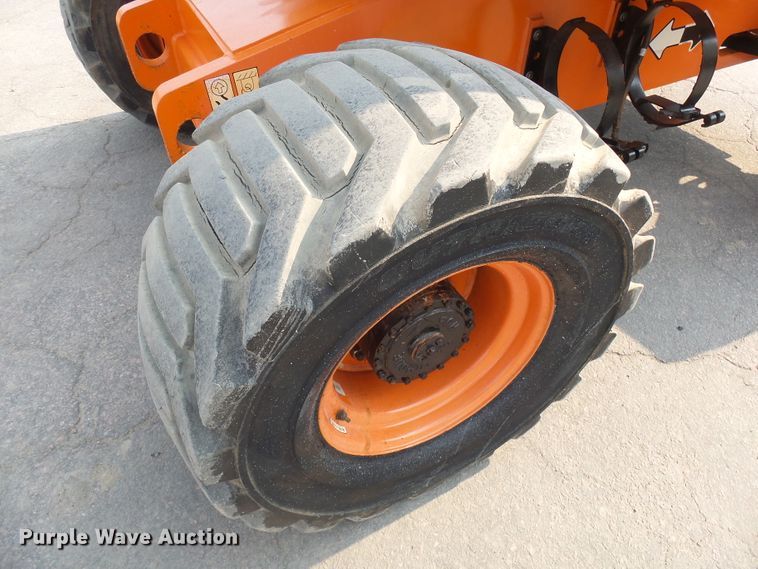 image for item DX9242 2000 JLG 450AJ  boom lift