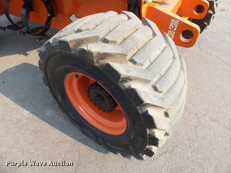 image for item DX9242 2000 JLG 450AJ  boom lift