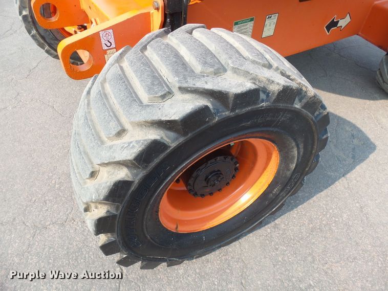 image for item DX9242 2000 JLG 450AJ  boom lift