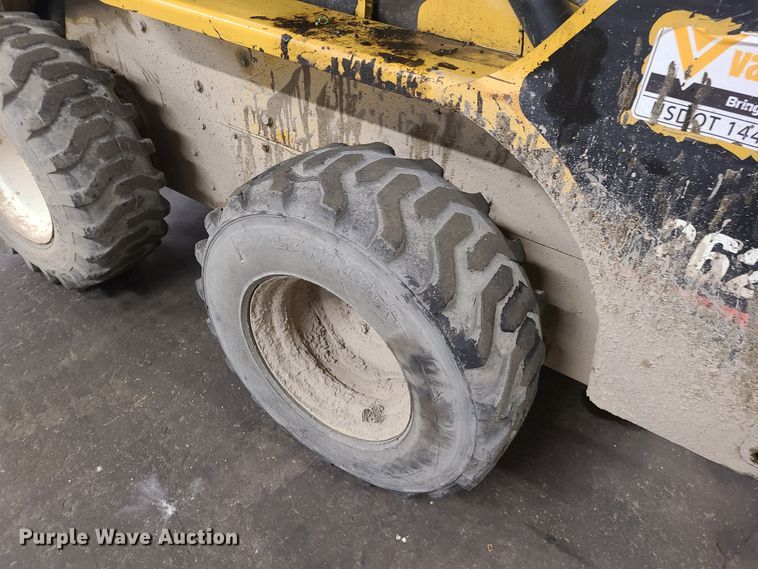 image for item DY9928 2003 Caterpillar 262  skid steer loader