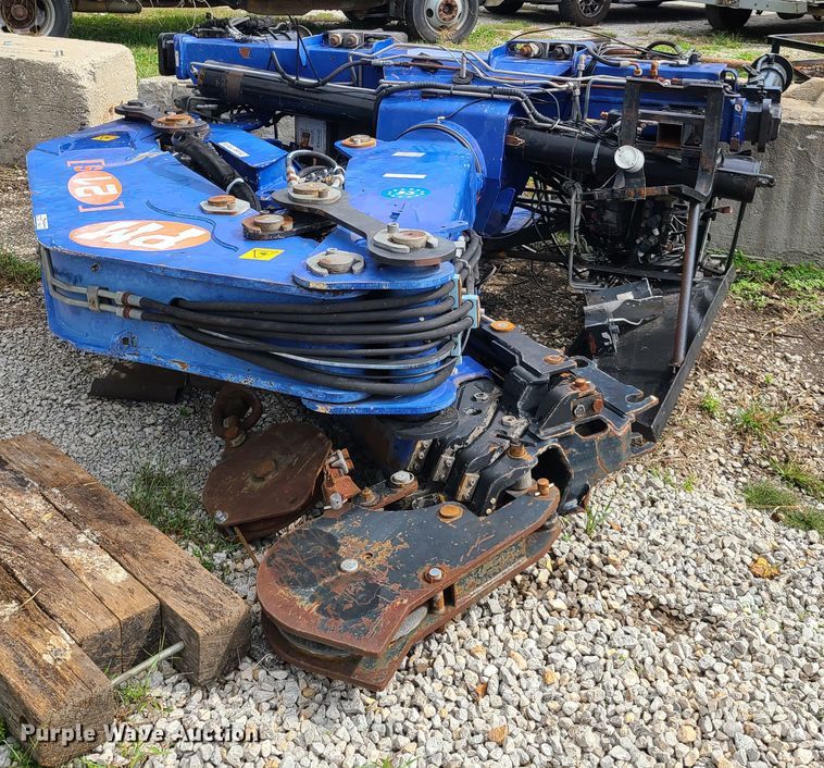 image for item DY9940 PM 21A knuckle boom crane