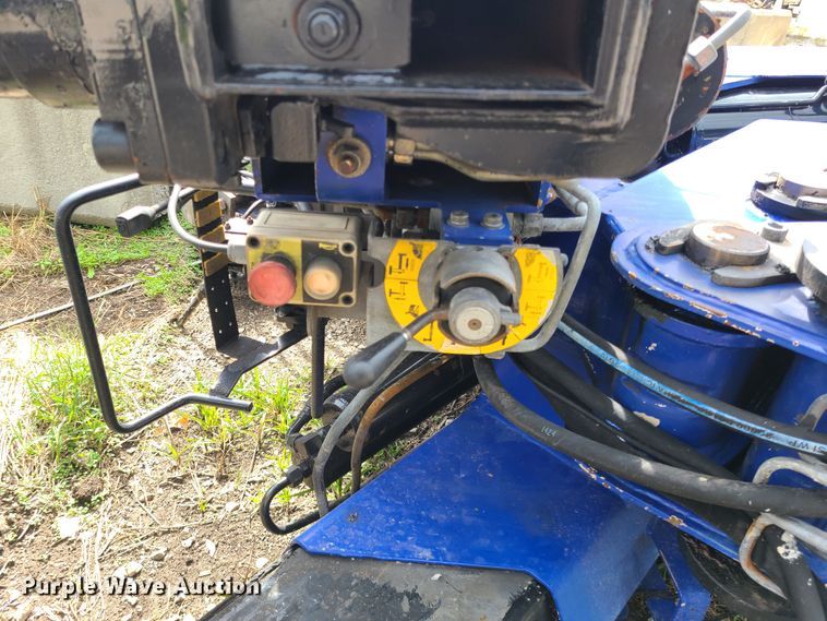 image for item DY9940 PM 21A knuckle boom crane