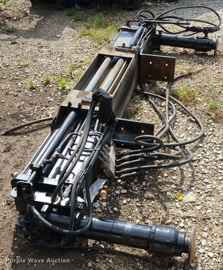 image for item DY9940 PM 21A knuckle boom crane