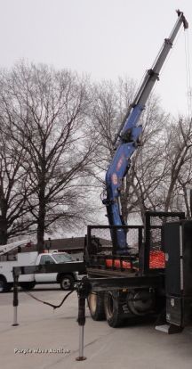 image for item DY9940 PM 21A knuckle boom crane