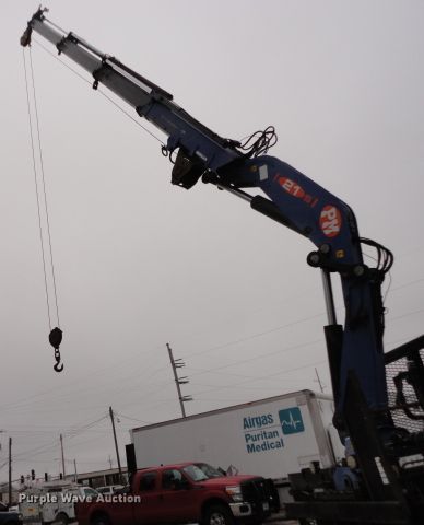 image for item DY9940 PM 21A knuckle boom crane