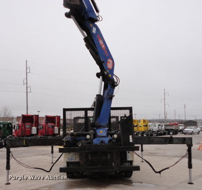 image for item DY9940 PM 21A knuckle boom crane