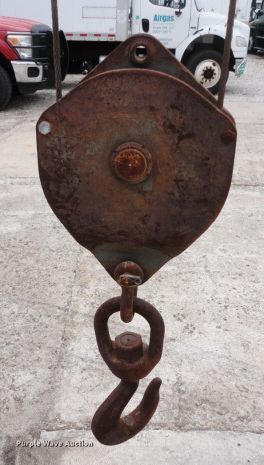 image for item DY9940 PM 21A knuckle boom crane