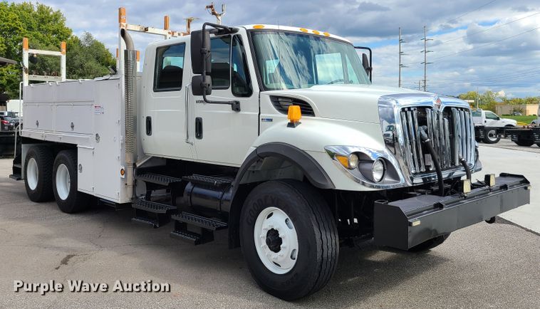image for item DY9945 2010 International WorkStar 7500  utility truck