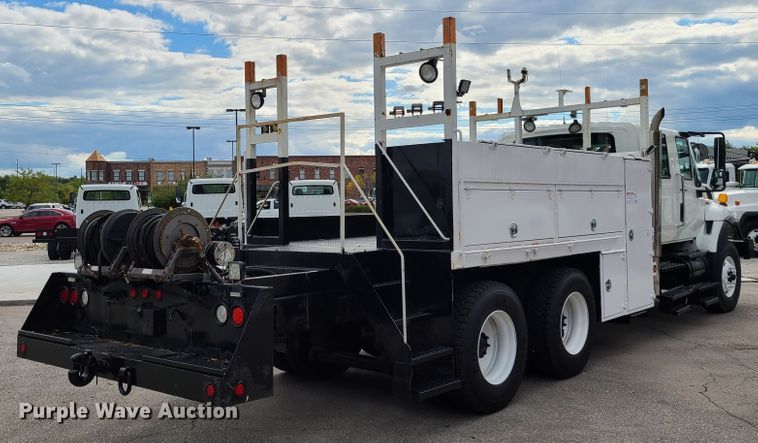 image for item DY9945 2010 International WorkStar 7500  utility truck