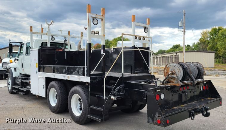 image for item DY9945 2010 International WorkStar 7500  utility truck
