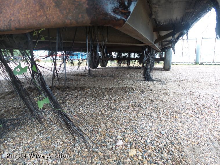 image for item EF9657 1995 Miller office trailer