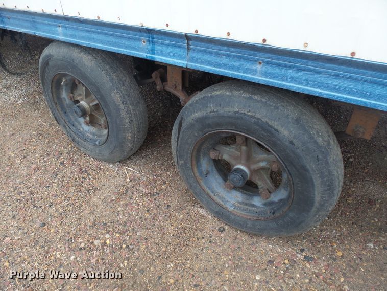 image for item EF9657 1995 Miller office trailer