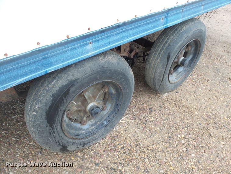 image for item EF9657 1995 Miller office trailer