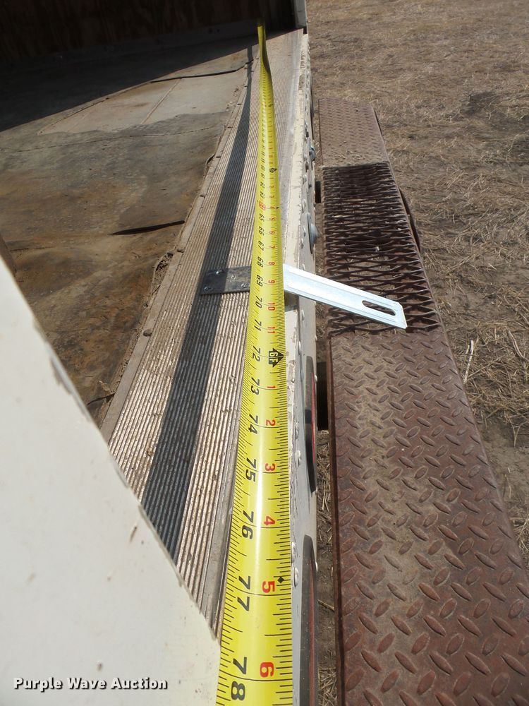 image for item EF9665 1997 Chevrolet P30  delivery truck