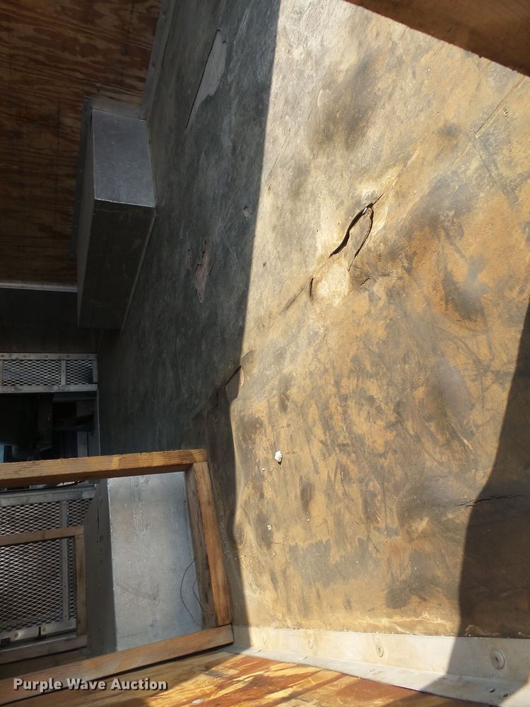 image for item EF9665 1997 Chevrolet P30  delivery truck