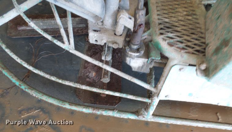 image for item EP9920 Multiquip HTN31VTCSL power trowel