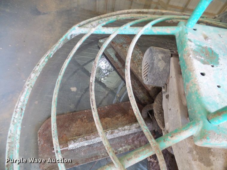 image for item EP9920 Multiquip HTN31VTCSL power trowel