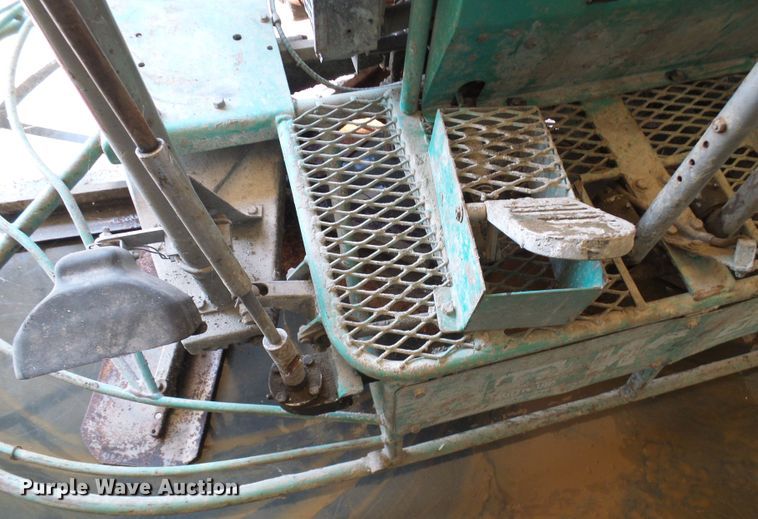 image for item EP9921 Multiquip HTN31VTCS power trowel