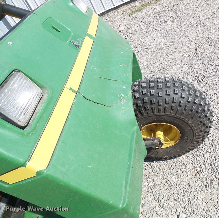 image for item EP9922 John Deere AMT622  utility vehicle