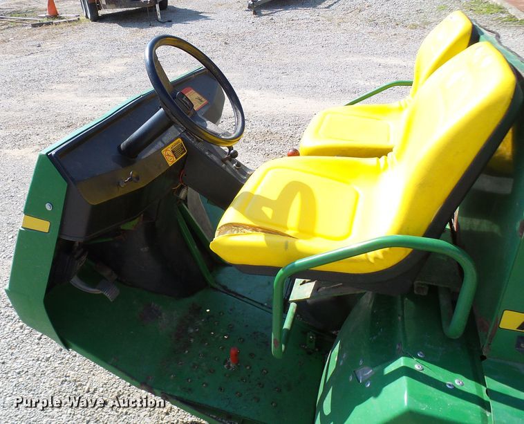 image for item EP9922 John Deere AMT622  utility vehicle