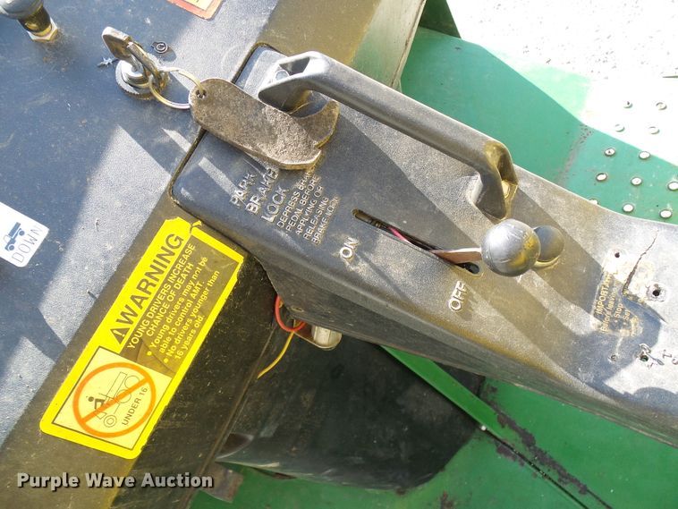 image for item EP9922 John Deere AMT622  utility vehicle