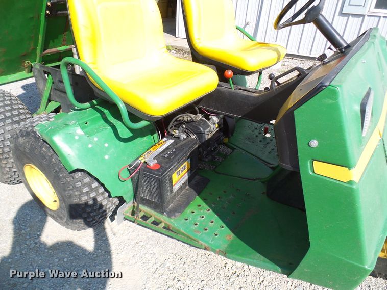 image for item EP9922 John Deere AMT622  utility vehicle