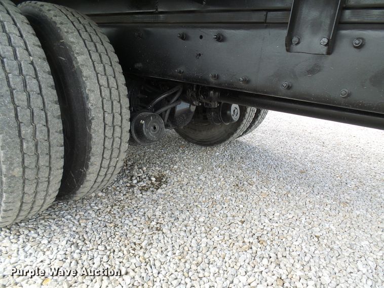 image for item EP9925 2005 Peterbilt 357  water truck