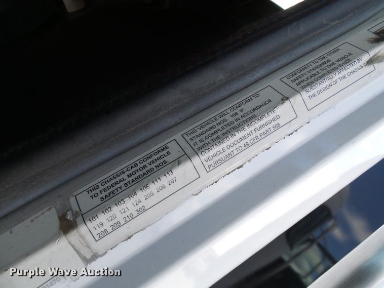 image for item EP9925 2005 Peterbilt 357  water truck