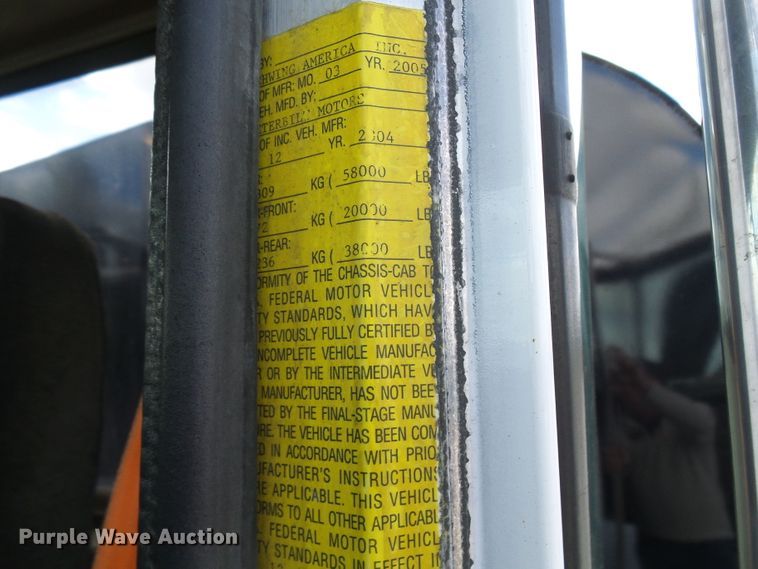 image for item EP9925 2005 Peterbilt 357  water truck