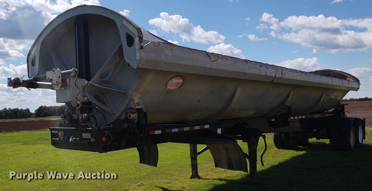 image for item EQ9438 2011 Construction Trailer Specialists side dump trailer