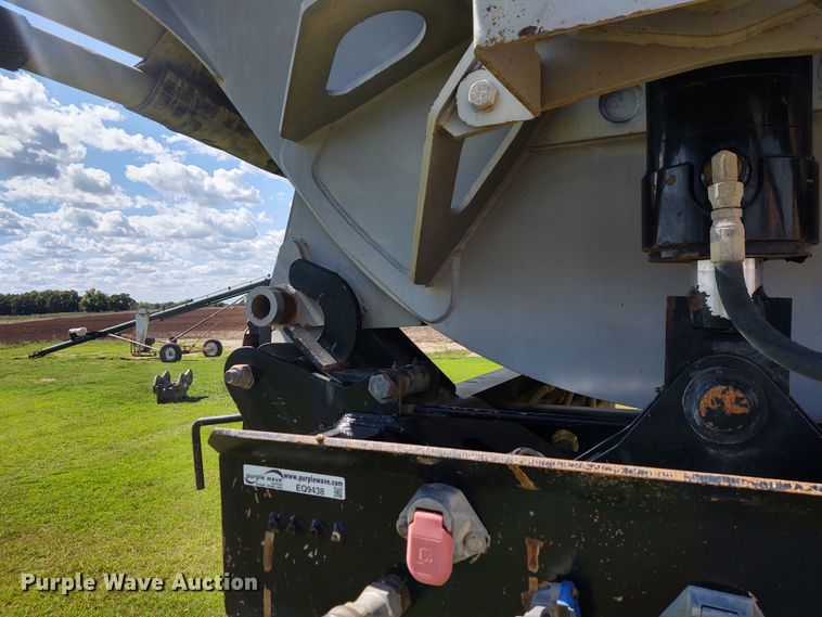 image for item EQ9438 2011 Construction Trailer Specialists side dump trailer