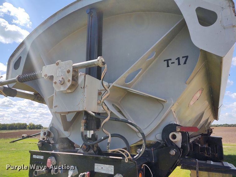 image for item EQ9438 2011 Construction Trailer Specialists side dump trailer