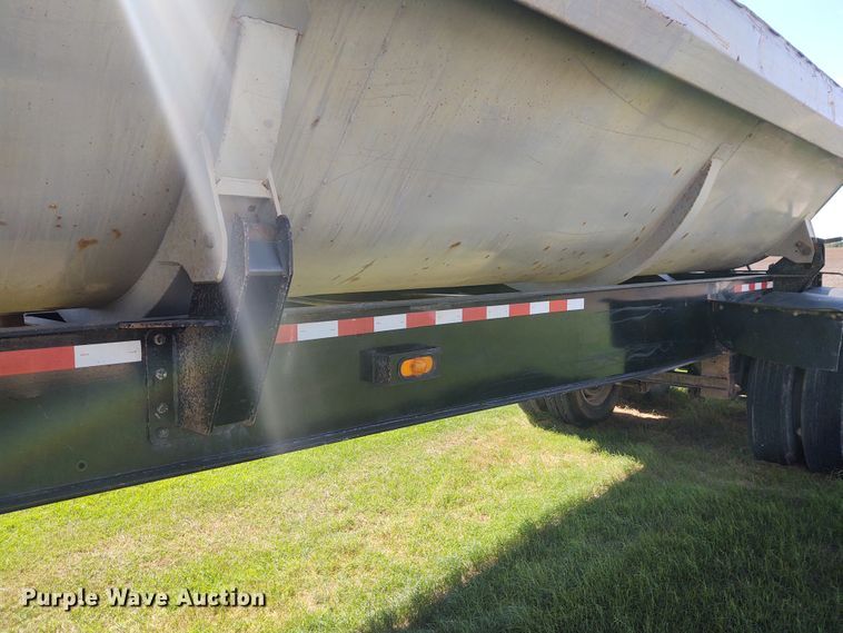 image for item EQ9438 2011 Construction Trailer Specialists side dump trailer