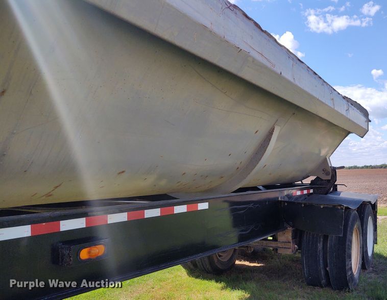image for item EQ9438 2011 Construction Trailer Specialists side dump trailer