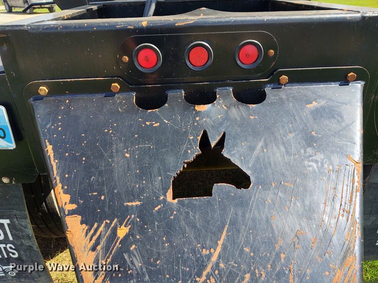 image for item EQ9438 2011 Construction Trailer Specialists side dump trailer