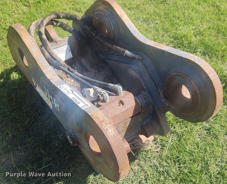 image for item EQ9439 JRB excavator quick coupler