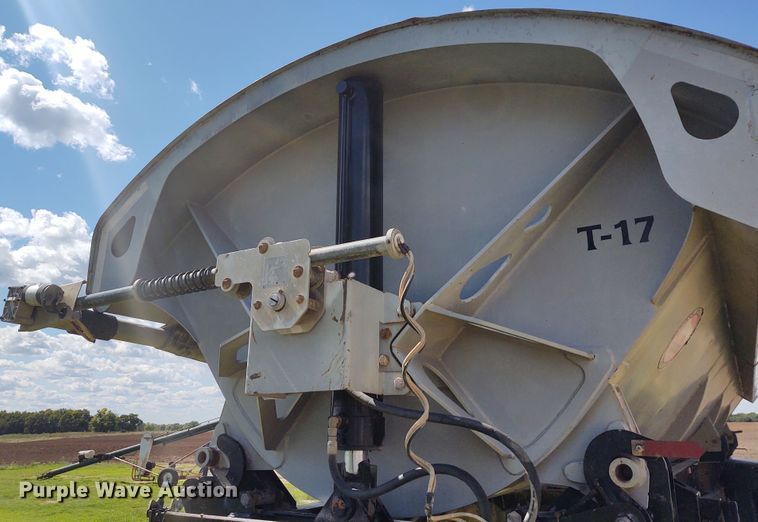 image for item EQ9440 CP 32"W excavator bucket