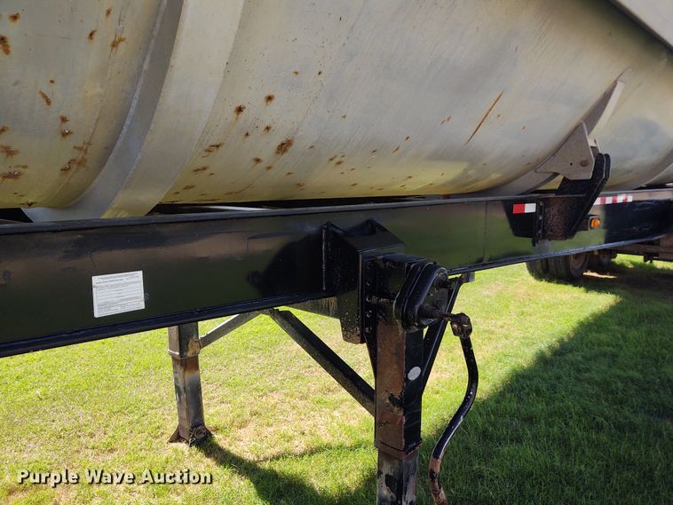 image for item EQ9440 CP 32"W excavator bucket