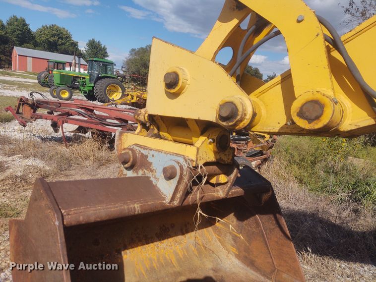 image for item EQ9445 Badger 1085D  wheeled excavator
