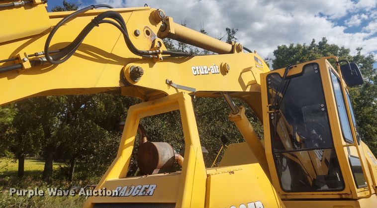 image for item EQ9445 Badger 1085D  wheeled excavator