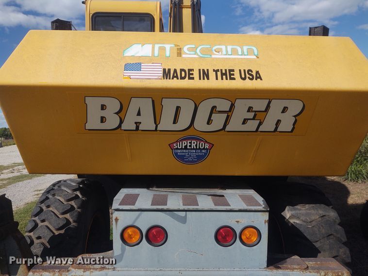 image for item EQ9445 Badger 1085D  wheeled excavator