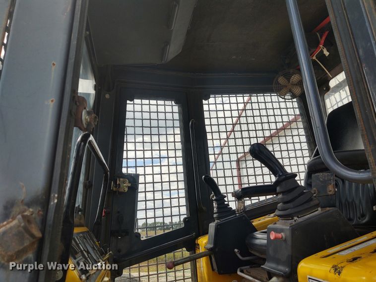 image for item EQ9446 New Holland DC100  dozer