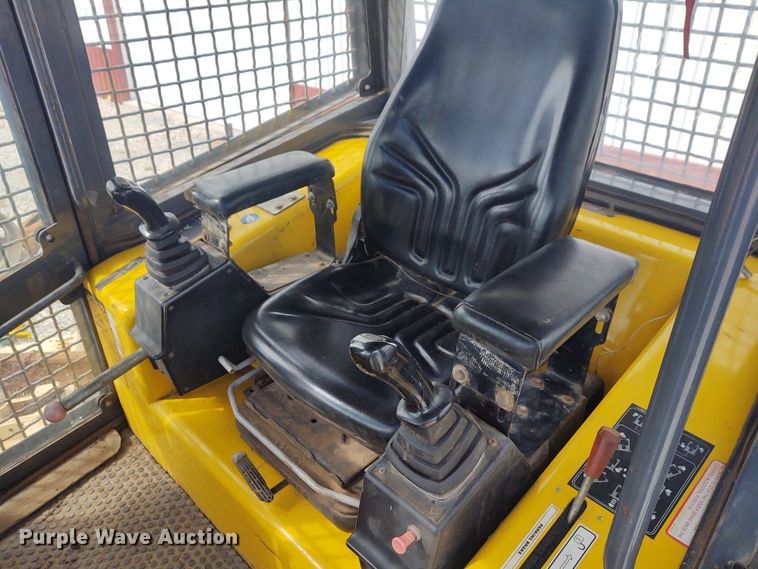 image for item EQ9446 New Holland DC100  dozer