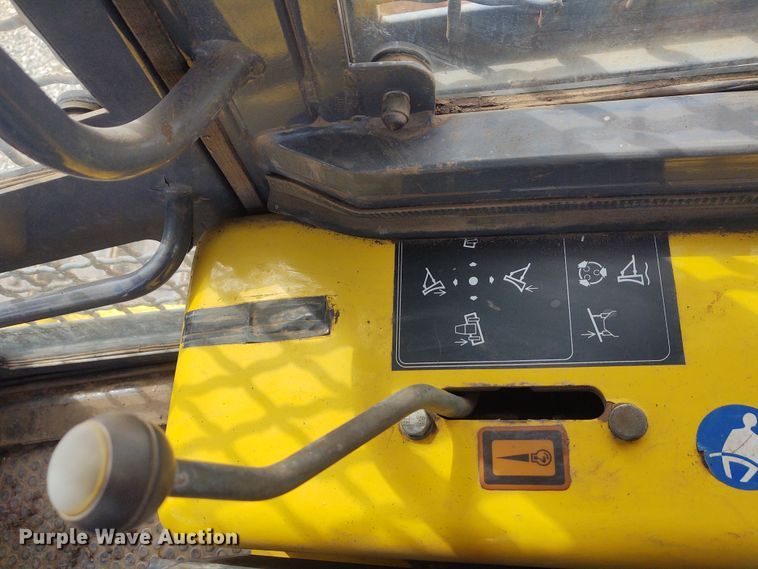 image for item EQ9446 New Holland DC100  dozer