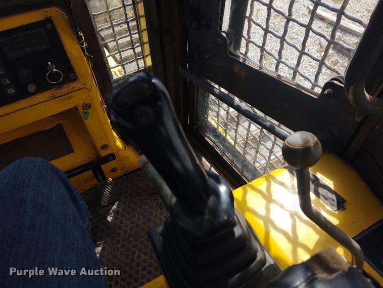 image for item EQ9446 New Holland DC100  dozer