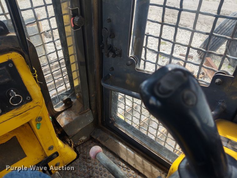 image for item EQ9446 New Holland DC100  dozer